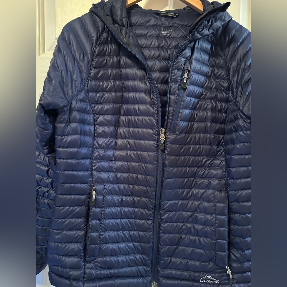 L.L.Bean 850 Ultralight Down Hooded Jacket
